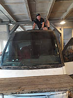 Производство и замена лобового стекла триплекс на автобусе Indcar Mago на шасси IVECO TurboDaily 59E12 в Никополе (Украина). 12