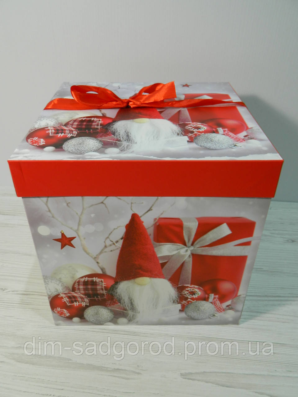 Коробка збірна новорічна Гном 25*25*25см - фото 1 - id-p1314143935