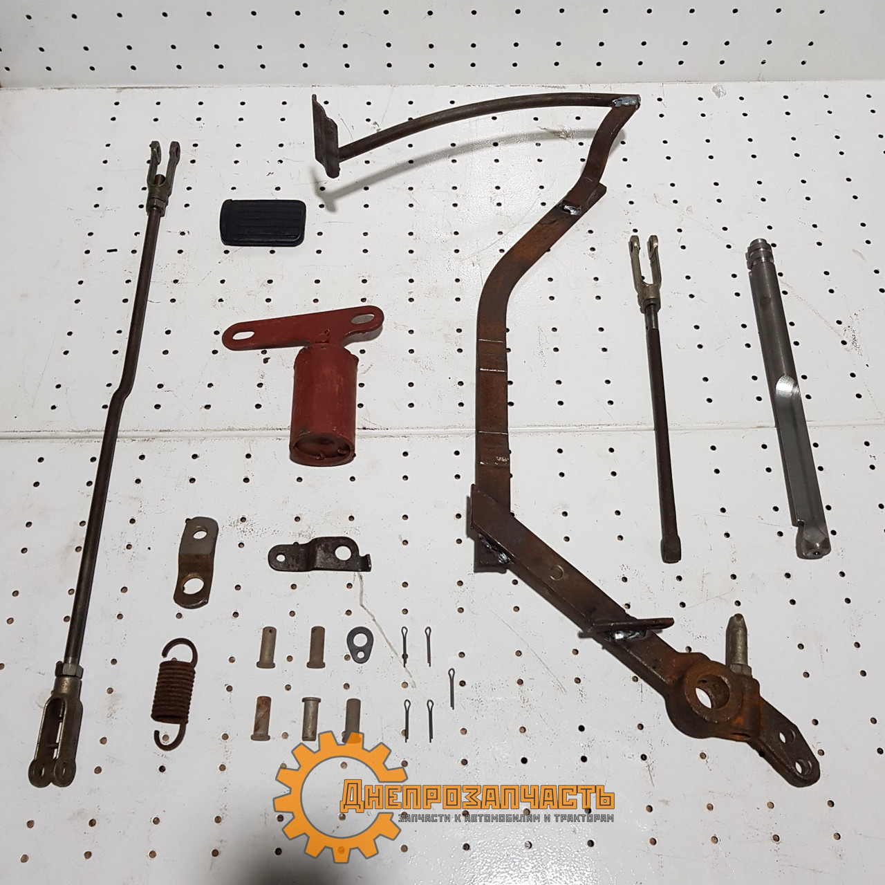 Переобладнання ЮМЗ під механічний гідропідсилювач муфти зчеплення