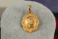 Ладанка Xuping Jewelry круглая с листиками и завитками Иисус 2 см золотистая