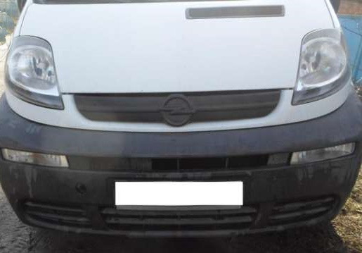 Зимняя накладка на решетку радиатора (матовая) Opel Vivaro 2001-2006 (опель виваро) - фото 1 - id-p185628868