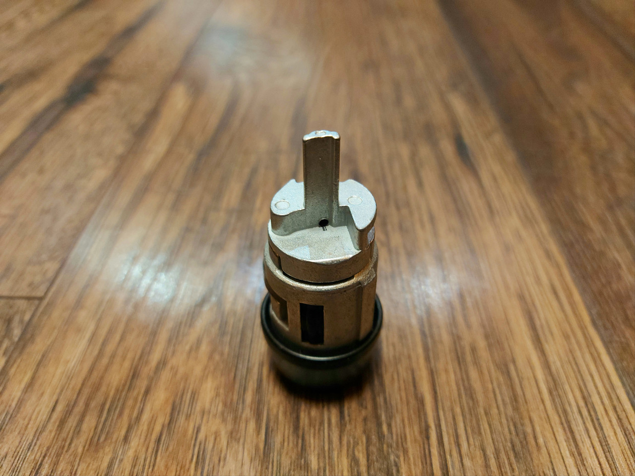 Купить Личинка (сердцевина) замок зажигания Audi 80 B4 (09.1991 - 01. ...