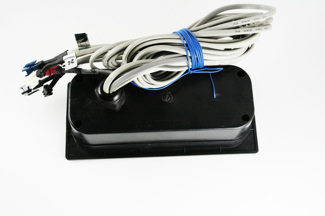 Задня частина пульта душової кабіни