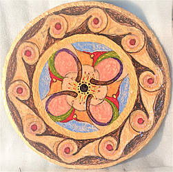 Декоративна тарілка діаметром 42 см "Орнаментстан" шамотної трипольської глини стане вишуканим