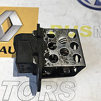 Резистор печки (реостат) Opel Vivaro 8200045082