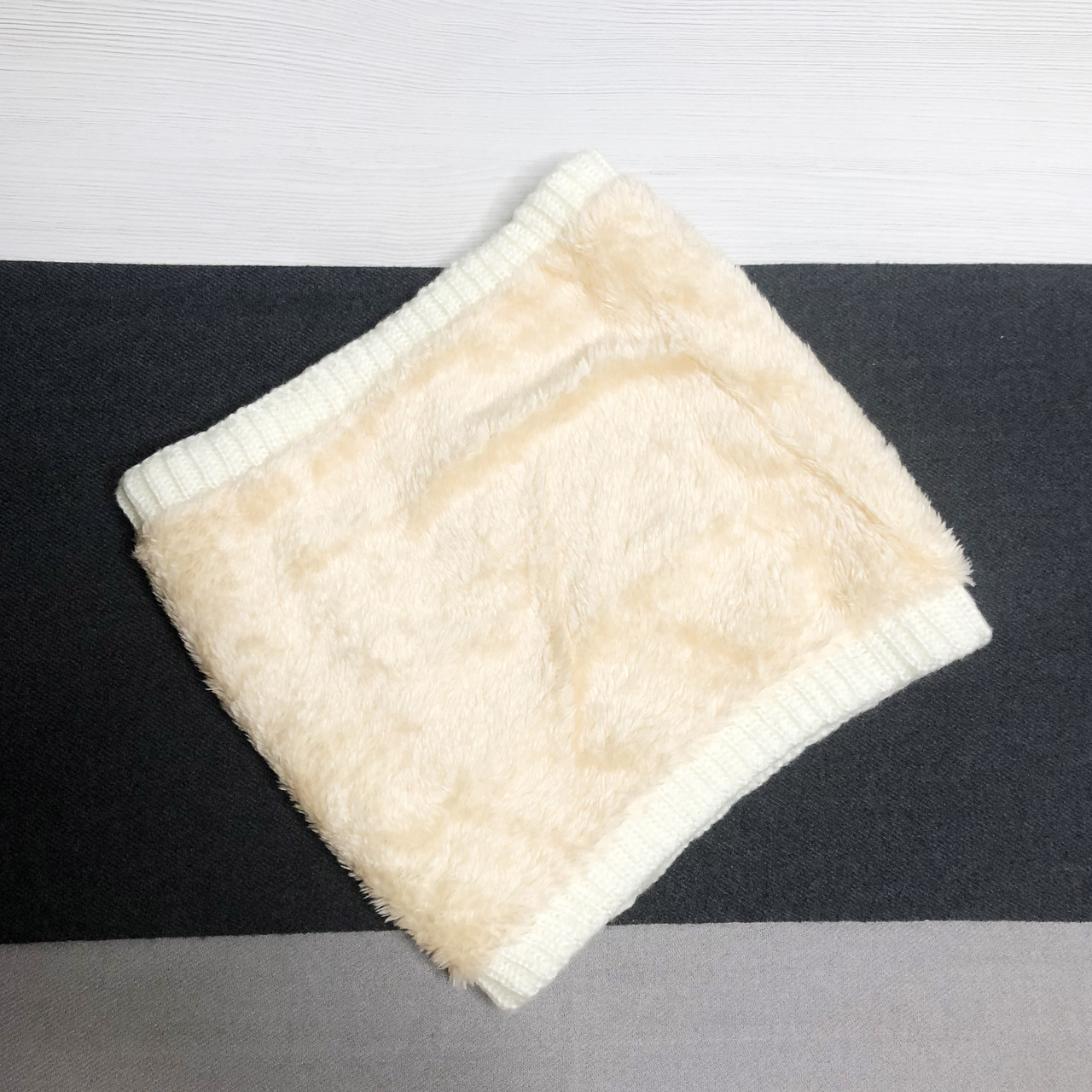 Утепленный женский снуд белый (молочный), хомут вязаный с меховой подкладкой, бафф крупной вязки с мехом - фото 5 - id-p1282517379