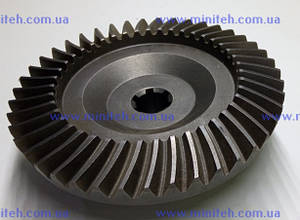 Шестерня ведуча коніч.(43 зуба,косий зуб) IZ 105/135