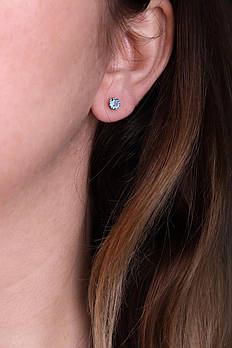 Серьги серебряные, родированые с фионитами.