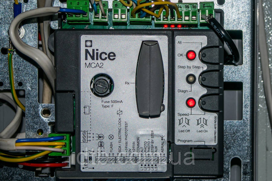 Плата MCA2 блоку Nice MC424 L для управління розпашними воротами