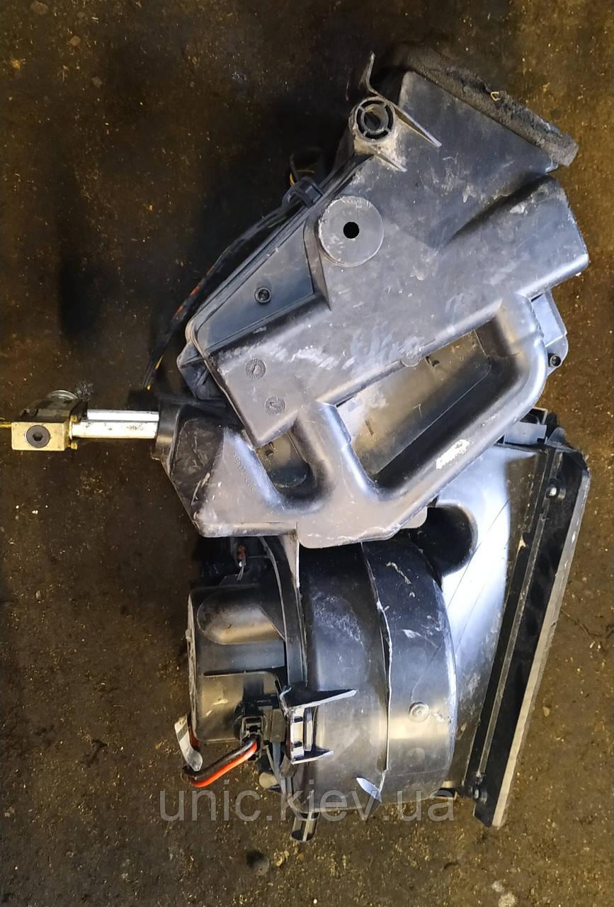 Корпус пічки 2.0 16V 8200074144 Рено Кліо 2 б/в
