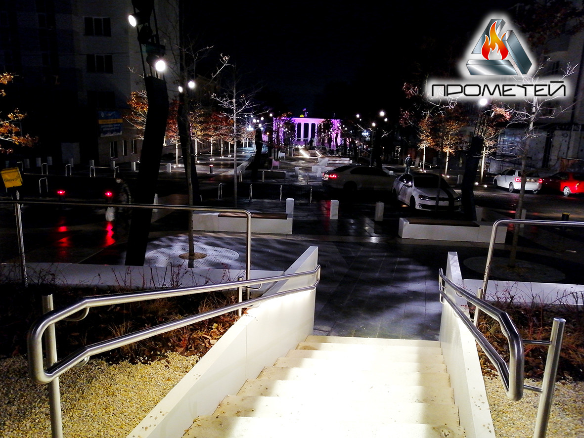 Поручні з неіржавкої сталі з освітленням, світлодіодна підсвітка на бильцях, драбинах, огорожах