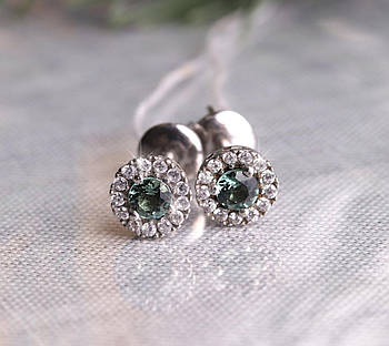 Серьги серебряные, родированые с фионитами.