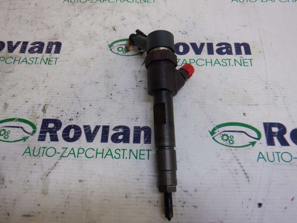 Форсунка (1,9 DCI 8V) Renault MEGANE 2 2003-2006 (Рено Меган 2 ...