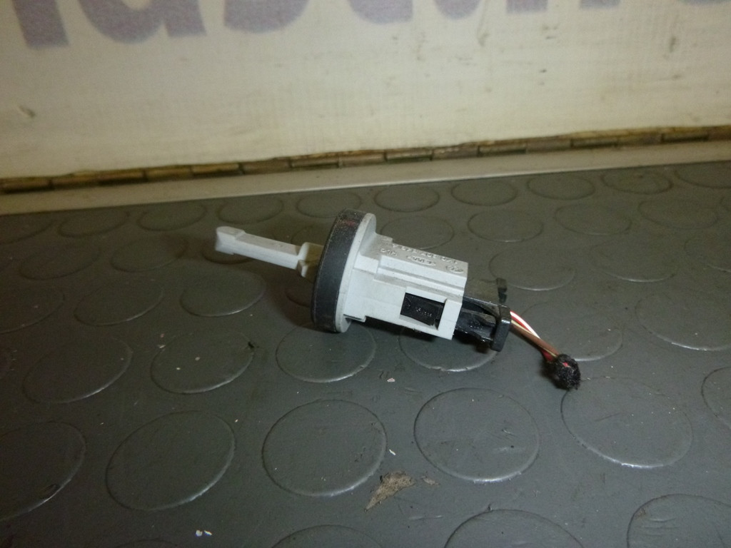 Купить Датчик температуры воздуха Skoda OCTAVIA 2 A5 2004-2009 (Шкода ...