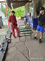 Производство и замена лобового стекла триплекс на грузовике КамАЗ 65117 в Никополе (Украина). 4