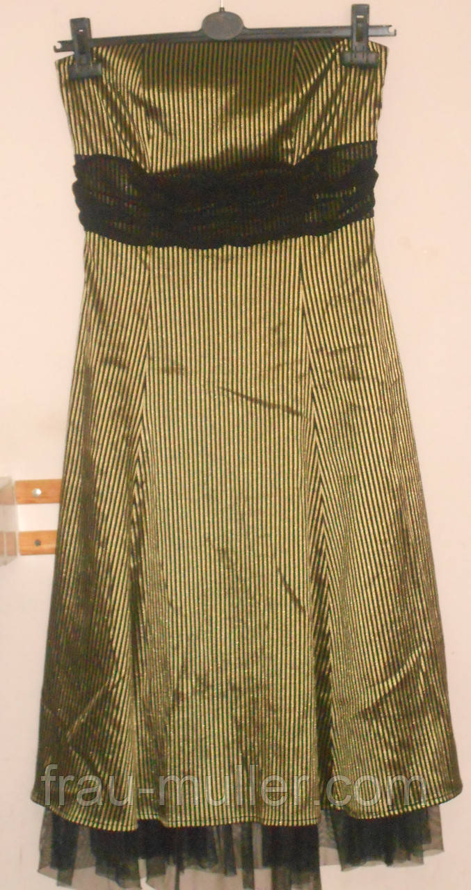 Вечірнє плаття з драпірованим поясом Monnari