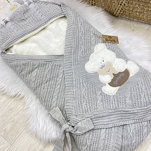 Конверт в'язаний з капюшоном молочний