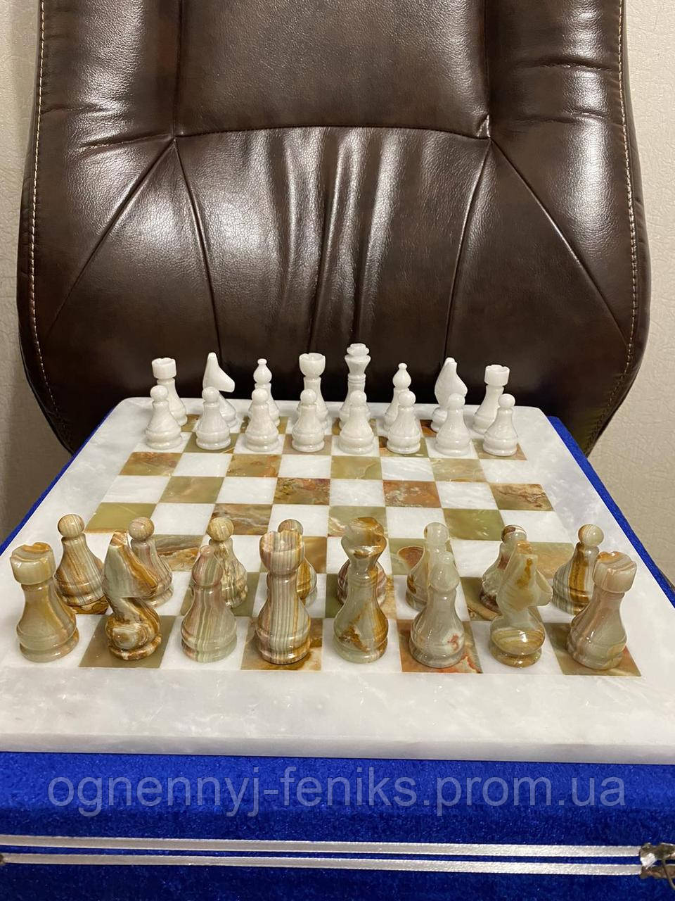 Ексклюзивні шахи з натурального, напівдрагоцінного каменю Онікс