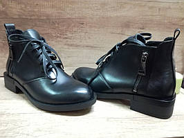 Жіночі черевики демісезонні шкіряні чорні на шнурівці і блискавки. 37