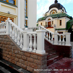 Вы можете купить у нас балюстраду, после монтажа, которой не требуется  дополнительная покраски и обработка. Наши изделия, идеально подходят для разных климатических условий, материал обладает равномерной текстурой, высокой прочностью и плотность.