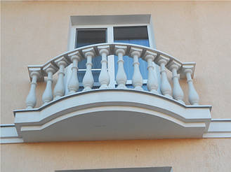 В этом проекте были использованы бетонные балясины B3 и B0, созданные по технологии мрамор из бетона. Гарантированный срок службы наших изделий более 25 лет. Наши балясины и балюстрады обладают высокой прочностью и плотность.