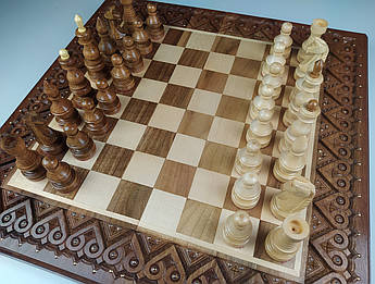 Шахи подарункові дерев'яні різьблені ручної роботи.