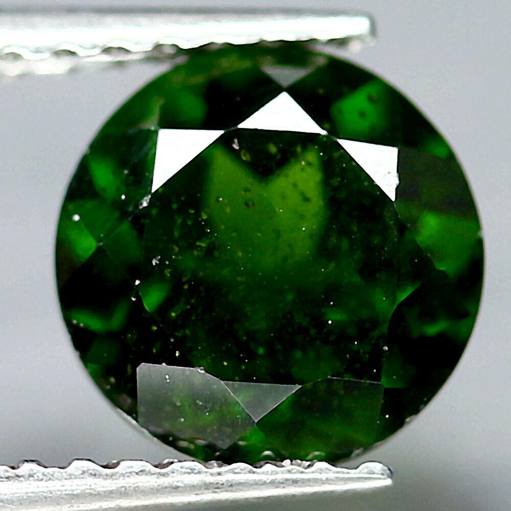 2.36 кт. Природний хромдиопсид 7х9 мм