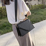 Жіноча класична сумка через плече крос-боді на ремені чорна, фото 4