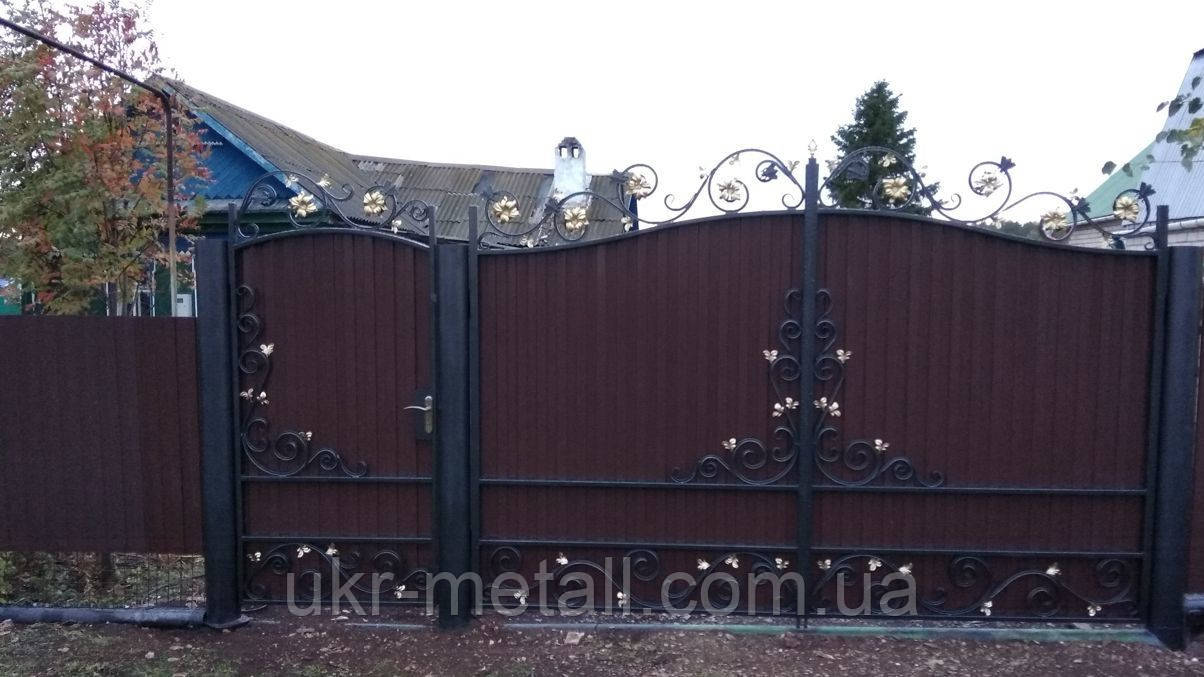 Кованые ворота и калитки с металлопрофилем - фото 2 - id-p1318176299
