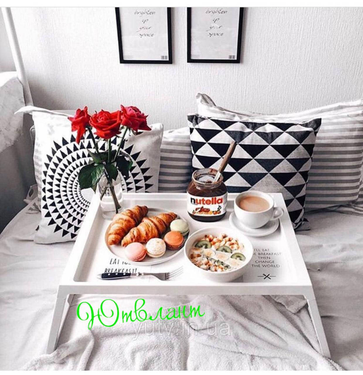 Пластиковый столик для завтрака в постель - 80 фото
