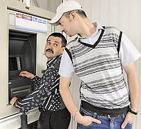 Обережно шахрайство з банківським карткам