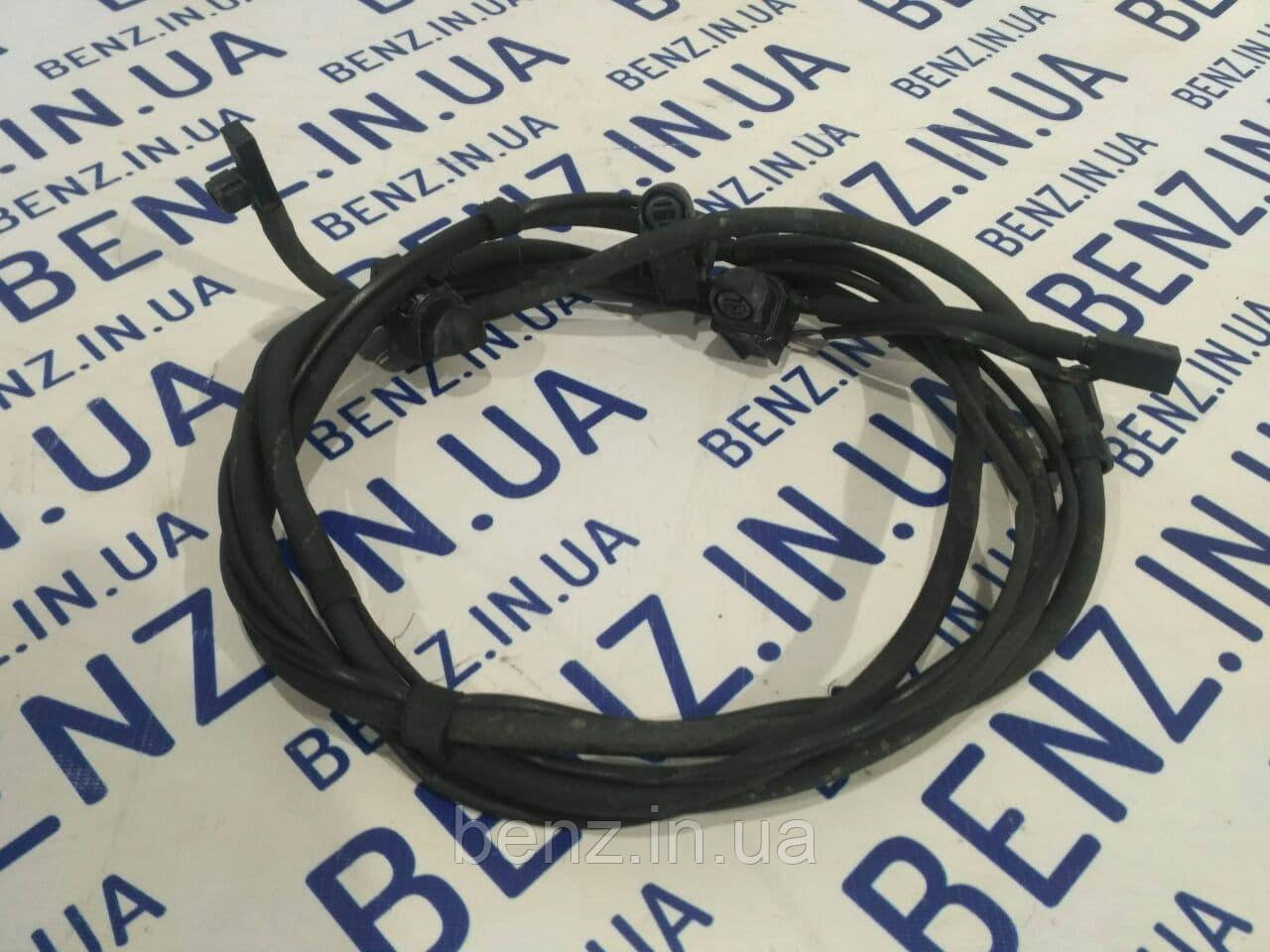 Шланг c розпилювачами склоочисника Mercedes C207, A207 A2078600392, A2078600592