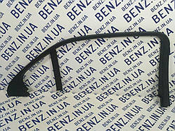 Накладка рамки вікна задніх лівих дверей Mercedes W212 A2127350171