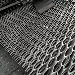 Просечно-витажний лист неіржавка сталь TA MR20/10x1,8x1/1000x2000