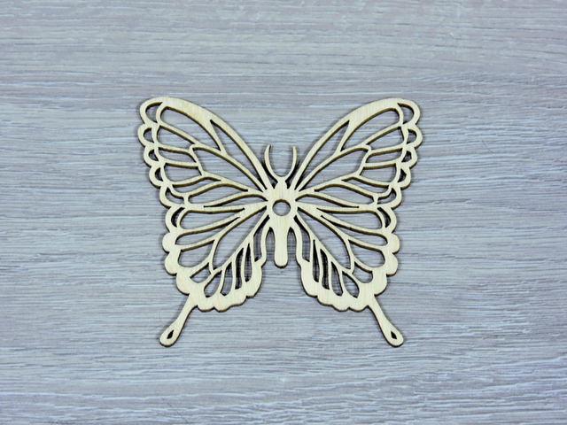 Декоративна метелик з фанери
