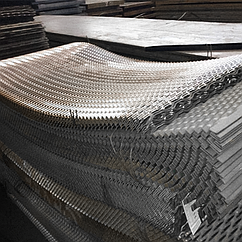 Просечно-витяжний лист сталевий TC MR16/8x1,6x1/1000x2000