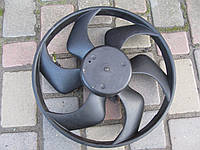 Вентилятор основного радиатора Citroen C4 C5 C8 Berlingo Peugeot Partner 307 807