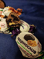 Цукерки на вагу з горіхами та фруктами шоколаді чорнослив-іжнир-фінік-фундук-кокос - інше 1 кг