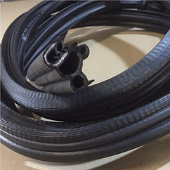 Ущільнювач прорізу дверей КрАЗ (3,8 м) 250-6107036