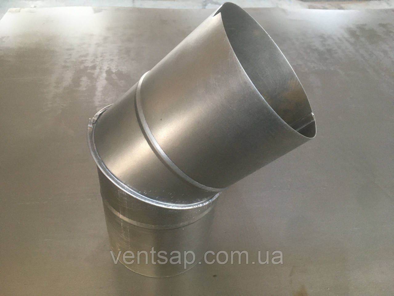 Отвод (колено) 45*диаметр 140 мм. черный металл 0,5 мм, дымоход