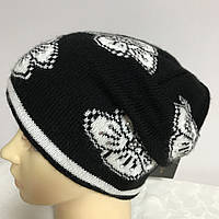 Вязанная шапочка с украшением цвет - черный+ белый
