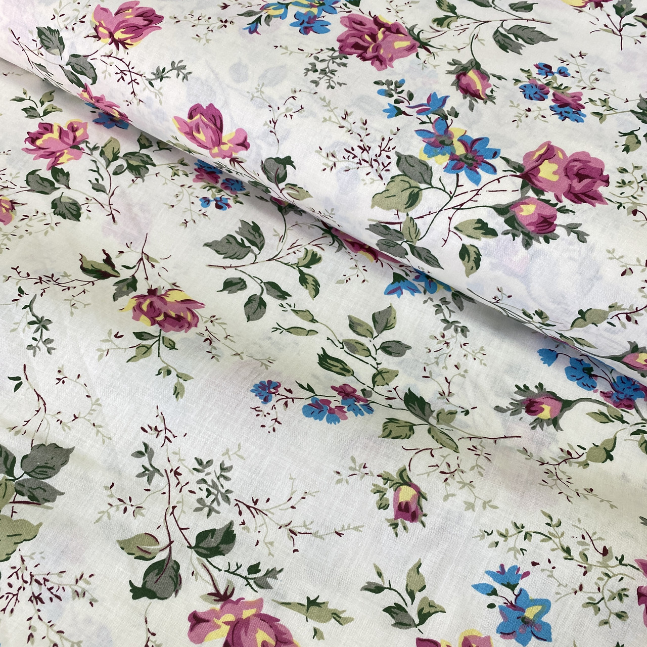 Бязь з гілками троянд на молочному, ширина 220 см, фото 1