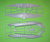 Пластикова модель 1/72 SOVA-M 72005 Американський пасажирський літак Beechcraft 1900C-1 Ambulance, фото 4