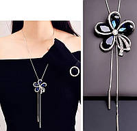 Ожерелье- цепочка с кулоном в форме цветка с синими камнями циркония и стразами