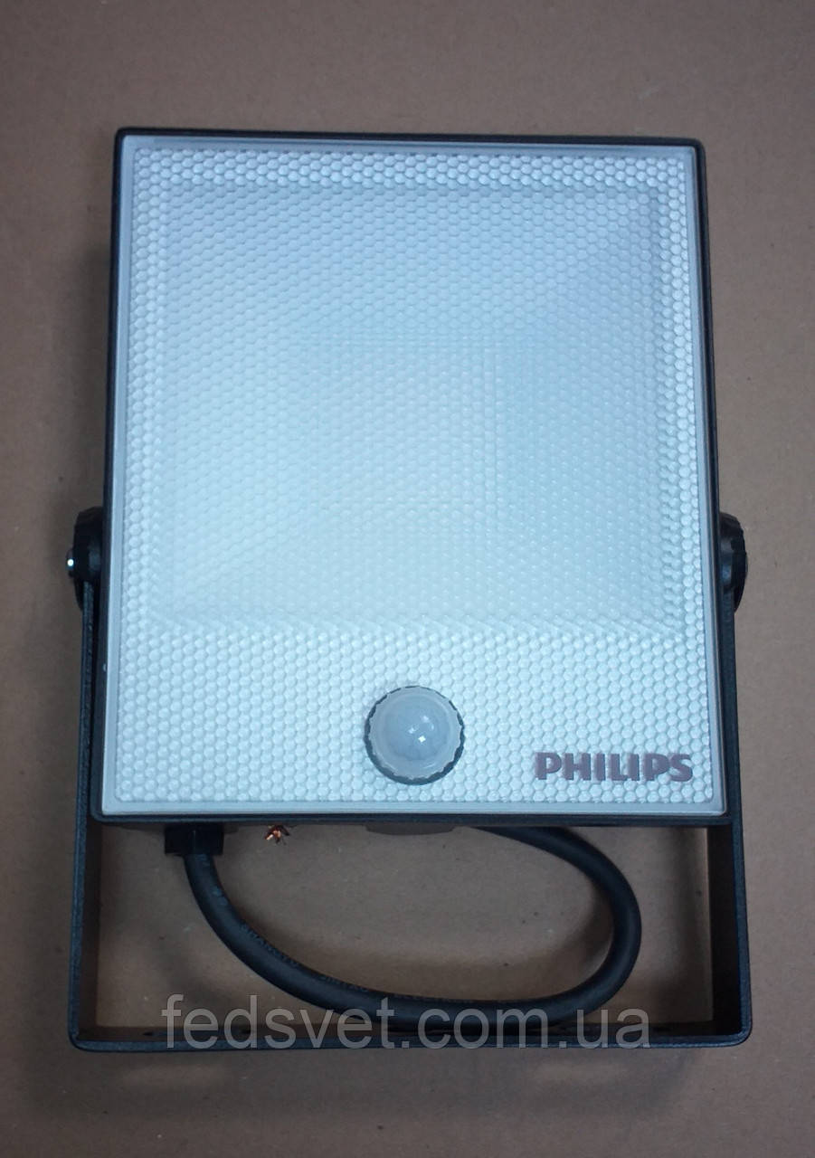 Cветодиодный прожектор 20W c датчиком движения Philips BVP132 LED16/NW 220-240V WB PIR - фото 2 - id-p1316973394