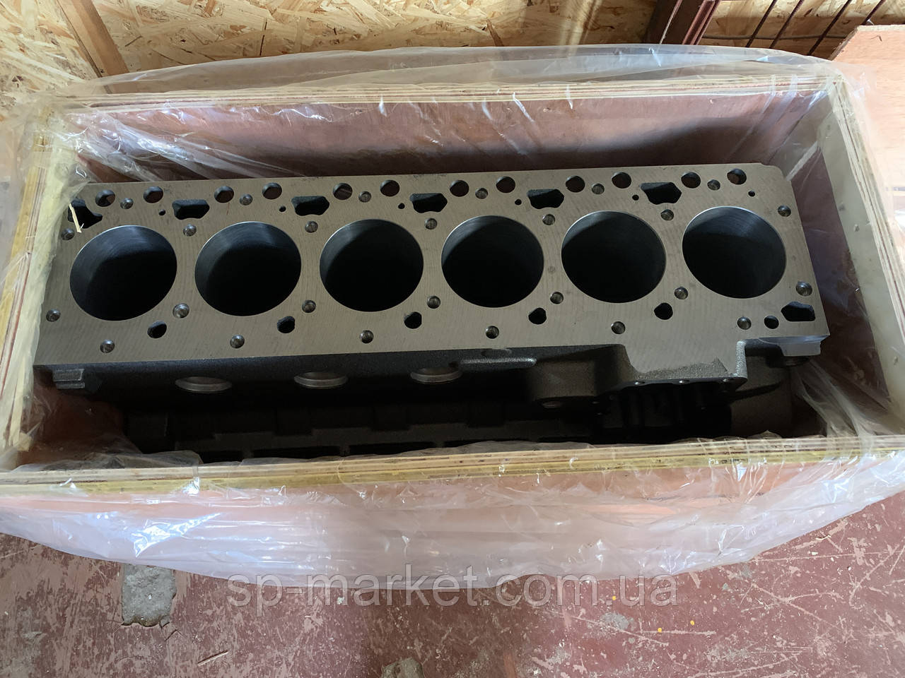 Блок циліндрів двигуна Cummins 6BT 3935943