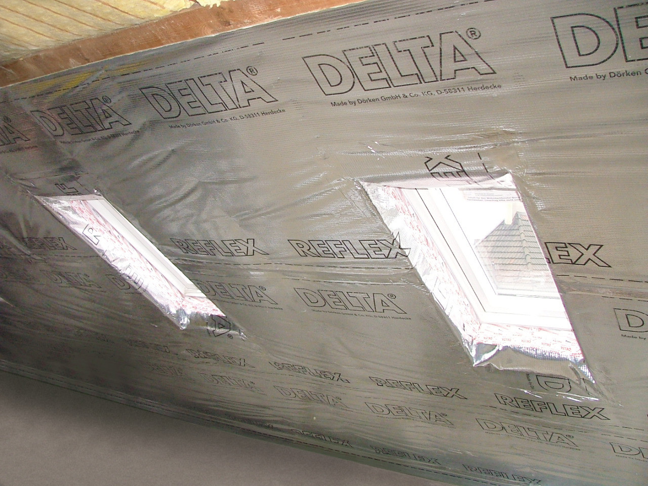 Пароізоляційна плівка Dorken Delta Reflex Plus пароізоляційна плівка