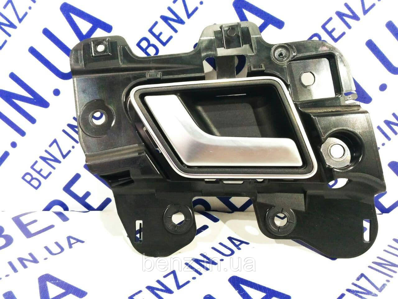 Ручка двері задньої лівої Mercedes W212, S212 A2127600361
