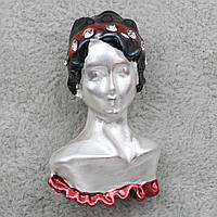 Брошка металева золотиста Камея покрита кольоровою емаллю розмір виробу 25х40 мм