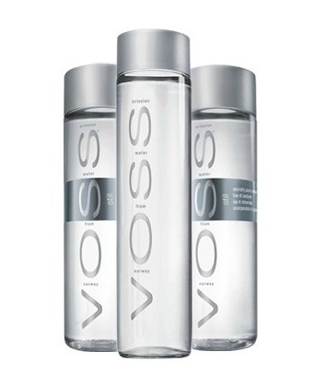 Вода мінеральна газована VOSS, паковання 24 х 375 мл